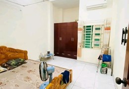 – NHÀ MẶT TIỀN ĐƯỜNG GẦN METRO QUẬN 12 THUẬN TIỆN VỪA Ở VỪA KINH DOANH