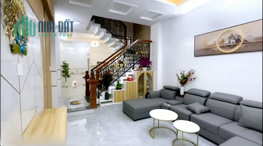 BÁN NHÀ ĐƯỜNG LẠC LONG QUÂN 4 TẦNG DÂN XÂY 40M2, MT 4.2M THÔNG VÕ CHÍ CÔNG 4 TỶ HƠN