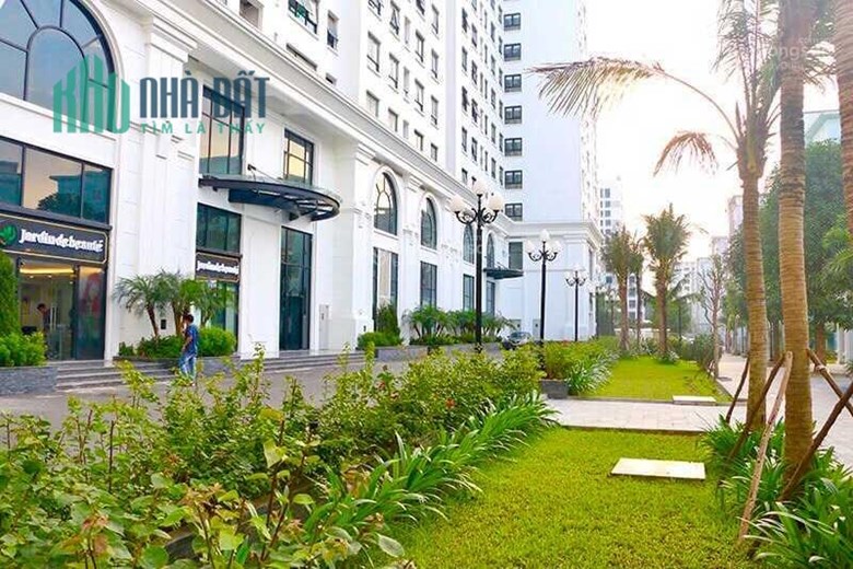 Bán gấp căn 2n2vs góc tại Eco City ( Việt Hưng) giá 2,x tỷ/ căn 63m. Thiện chí có gia lộc.