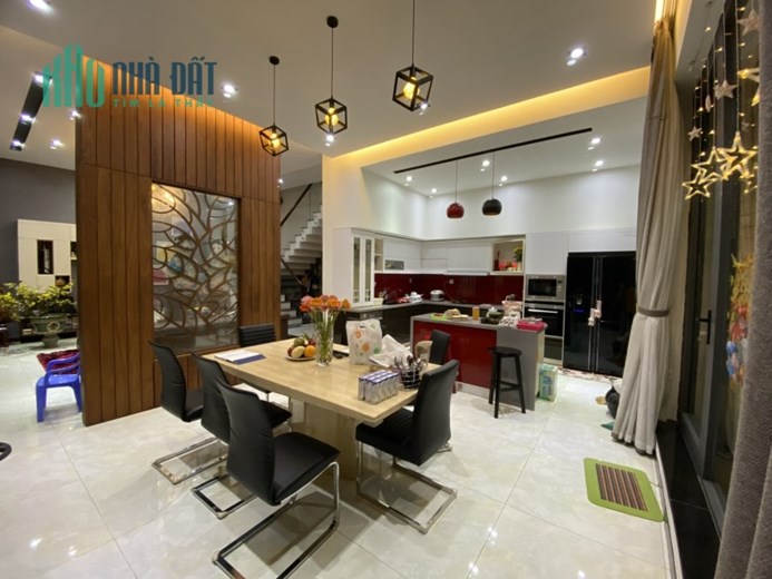 Cần Bán Biệt Thự Lô Góc 2 MT Trung Tâm Đà Nẵng 3 Tầng 4PN Giá Nhỉnh 20 Tỷ