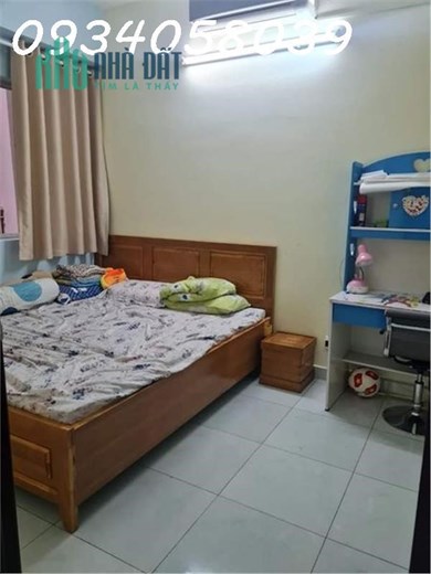 HẺM XE TẢI ĐUA - VỊ TRÍ KINH DOANH - NHÀ ĐẤT 2 MẶT TIỀN - CHO THUÊ VÀ Ở HỢP LÍ - NGAY CHỢ TÂN TRỤ
