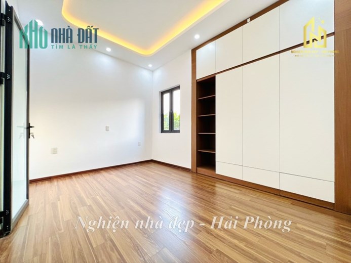 Bán nhà độc lập ngõ Nam Pháp 1, diện tích 45m 3 tầng GIÁ 2.69 tỉ ngõ nông
