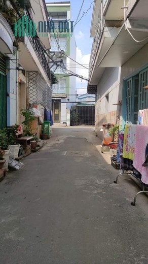 Bán nhà 2 lầu 60m 4PN hẻm 111 / Lê Đình Cẩn Tân Tạo Bình Tân, 3 tỷ 490tr