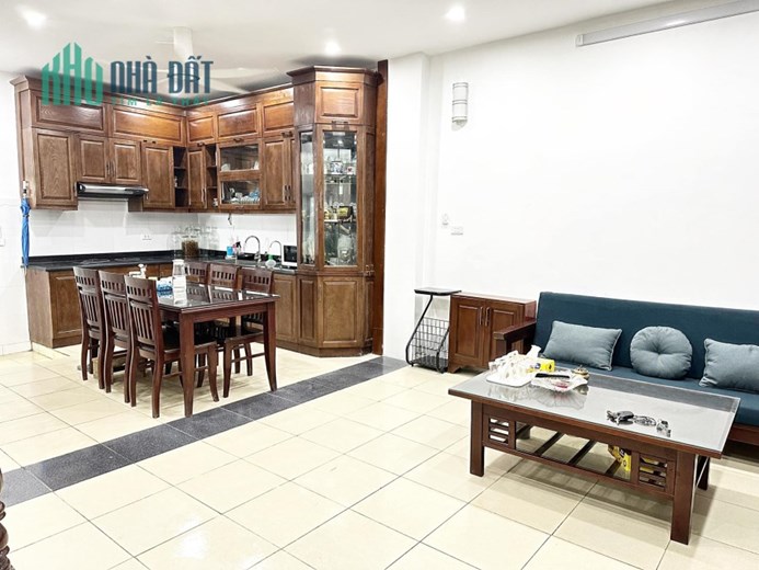 Bán nhà mặt ngõ phố An Trạch, sát ô tô, nhà đẹp, dân xây, 75m, 5PN,  8 tỷ 2