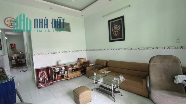 Bán nhà 2 lầu 4PN hẻm 111 / Lê Đình Cẩn Bình Tân, 3 tỷ 490tr