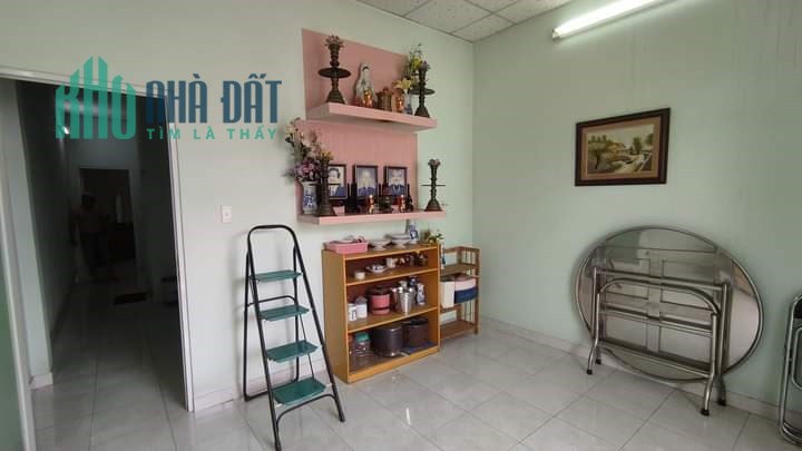 Bán nhà 2 lầu 4PN hẻm 111 / Lê Đình Cẩn Bình Tân, 3 tỷ 490tr