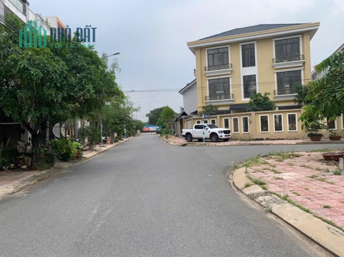 ĐỊNH CƯ NN CẦN BÁN GÁP CĂN NHÀ XD 5 ĐUÒNG LIÊN PHƯỜNG Q99 BAO RẺ TOÀN KHU )