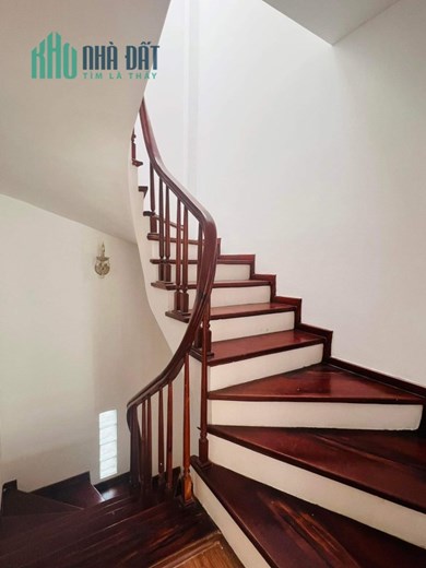Bán nhà Thuỵ Khuê, Tây Hồ. HIẾM _ NHÀ ĐẸP Ở LUÔN NGÕ THÔNG HỒ TÂY 36m2/4tỷ650tr