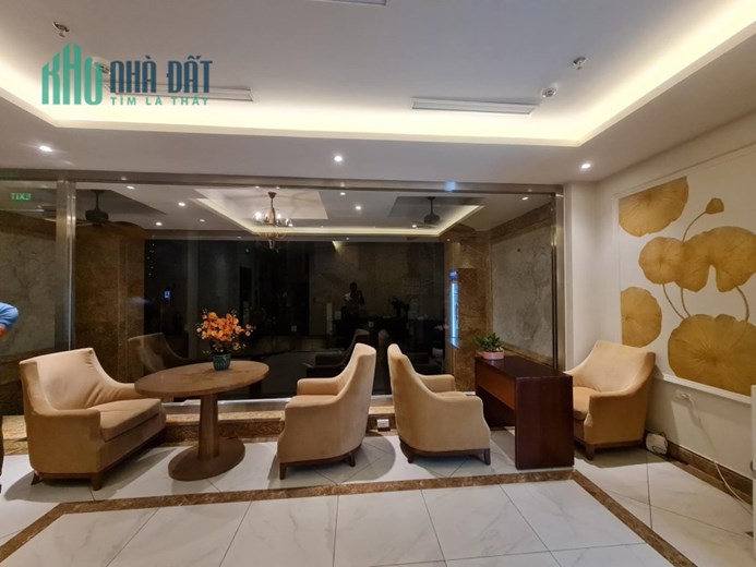 BÁN KHÁCH SẠN - PHỐ TRẦN DUY HƯNG -DÒNG TIỀN GẦN 3 TỶ/ NĂM. 130M X 9T. GIÁ 47 TỶ