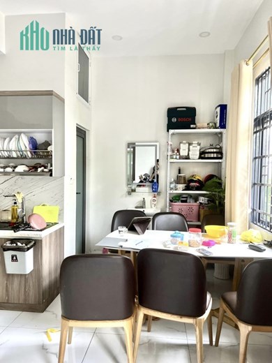 Tân Kỳ Tân Quý, P Sơn Kỳ - Hẻm nhựa 6m thông, 48m2, 6 tầng, 5.6 tỷ