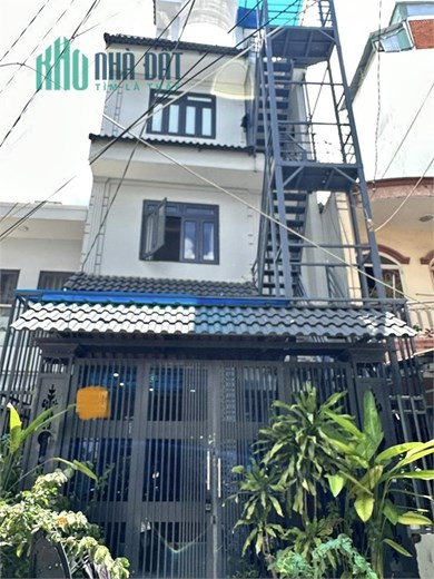 DT: 5.5x17m, 4 tầng, đường Thống Nhất, P10, Gần BV Hồng Đức, 6.5 tỷ