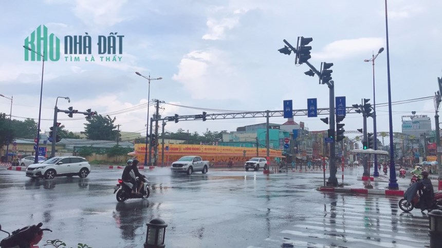 Bán Kho Bãi Mặt Tiền Ngay Ngã Tư Thủ Đức Hiệp Phú 1085m2 Full Thổ 115 Tỷ
