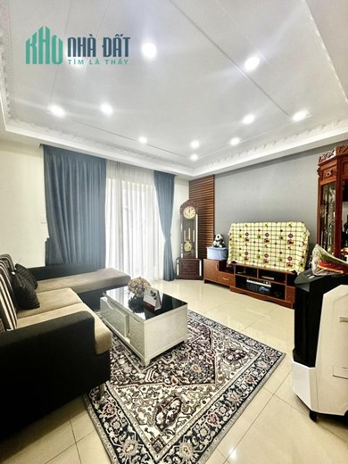 Bán Nhà Riêng Phường Bình Thọ, Thủ Đức, 3 Tầng, Xe Hơi Ngủ Trong Nhà, Ngay Chợ Từ Đức