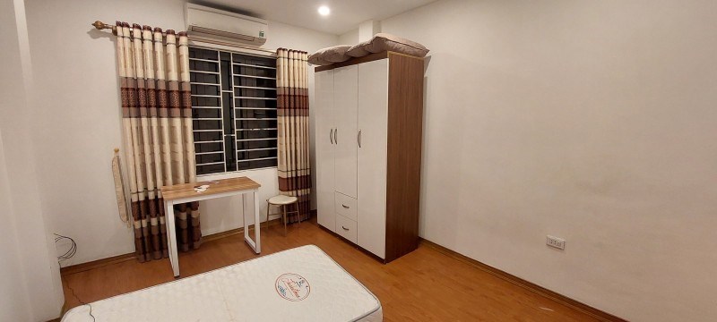 Bán nhà Ngọc Thụy,Long Biên 4 tầng,40m2 oto đỗ cửa,gần hồ nhỉnh 5 tỷ