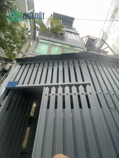 💥Nhà 3 tầng - Góc 2MT hẻm Huỳnh Văn Bánh, 3 phòng, 15 tr