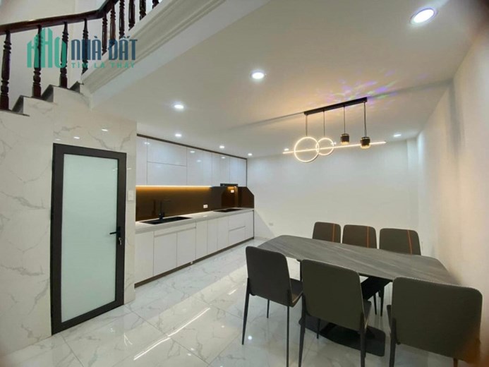 Chủ cần bán GẤP nhà phố Mỹ Đình 34m2, 5 tầng, Ô TÔ ĐỖ CỬA, chỉ 5 tỷ.