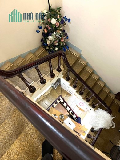 Bán nhà Giáp Bát Hoàng Mai 65m 5 tầng ngõ thông ô tô kinh doanh sầm uất nhỉnh 14 tỷ lh 0975124520
