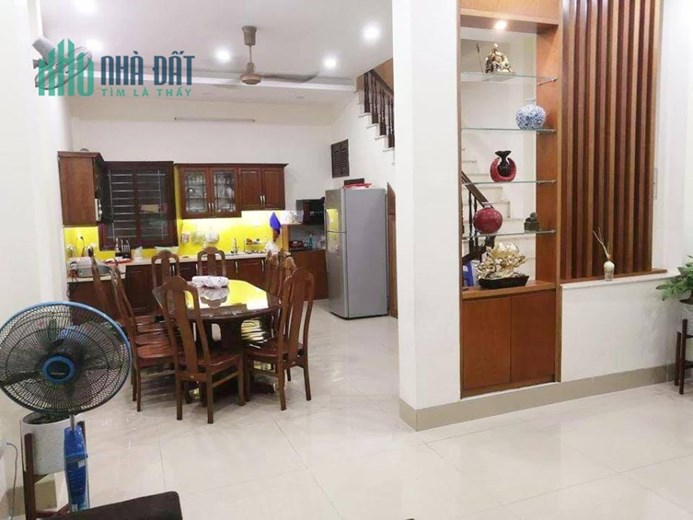 Cần bán nhà Kim Giang, Thanh Trì 40m2, 4 tầng - 3.95 tỷ.