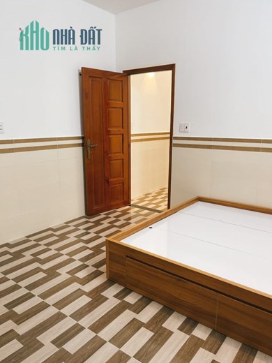 HẺM XE HƠI - GẦN CHỢ - NỞ HẬU - KHÔNG LỘ GIỚI - 6.5 tỷ TL