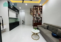 NHÀ 3 TẦNG HOÀN CÔNG ĐỦ, NGANG 5.6M  HẺM XE HƠI 5M, CHỈ 6 TỶ TL