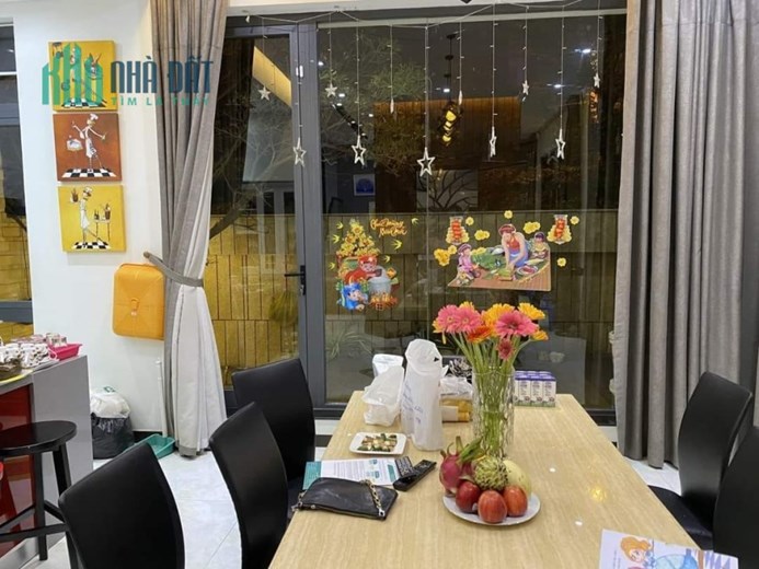 TRUNG TÂM HẢI CHÂU - VILLA 2 MẶT TIỀN ĐƯỜNG 10,5M
DT: 220M2 NGANG 12,9m