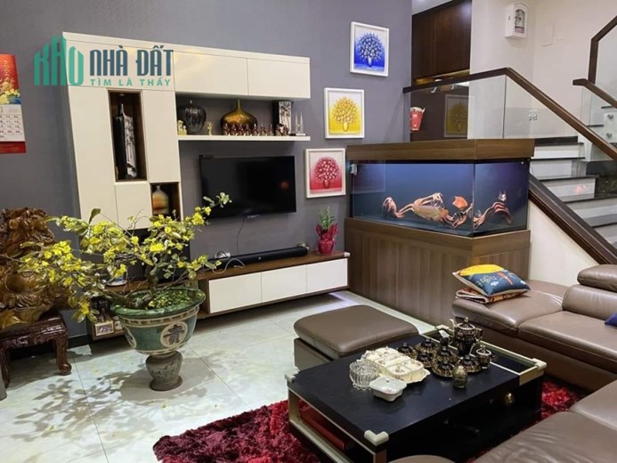 TRUNG TÂM HẢI CHÂU - VILLA 2 MẶT TIỀN ĐƯỜNG 10,5M
DT: 220M2 NGANG 12,9m