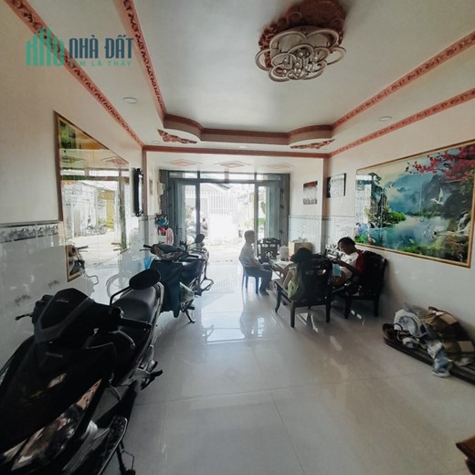giảm 400 bán 4.4 tỷ - Đường mặt tiền số 58m 2lầu 4 x 14 Linh Tây Thủ Đức - thích hợp mở văn phòng -