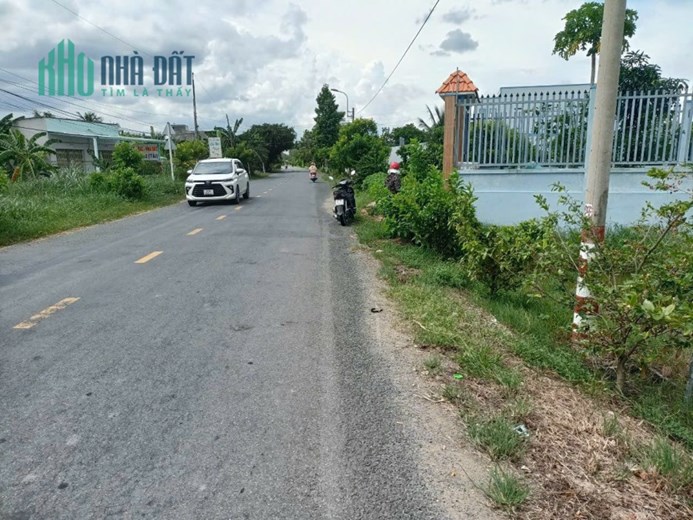 Bán 200m2 thổ cư MT nhựa Cao Thị Mai SHR 1.5 tỷ. Lh:0912458735