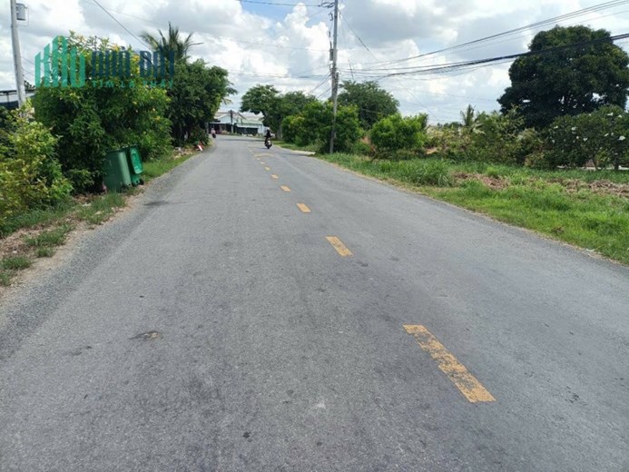 Bán 200m2 thổ cư MT nhựa Cao Thị Mai SHR 1.5 tỷ. Lh:0912458735