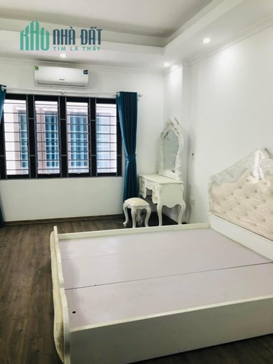 Hữu Hoà, Thanh Trì, Hà Nội
33m, 5 Tầng, Giá 2,3 Tỷ