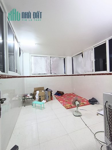Bán nhà đường Lạc Long Quân , phường 10, quận Tân Bình, 5 tầng, 4 tỷ 5