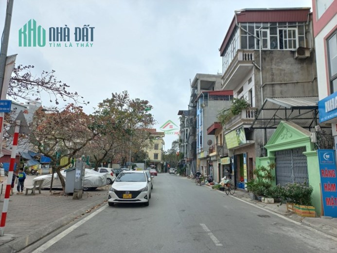 NGUYỄN VĂN CỪ NHÀ 5 TẦNG PHÂN LÔ HÀNG KHÔNG, Ô TÔ TRÁNH DỪNG ĐỖ, KINH DOANH SẦM UẤT, TRUNG TÂM