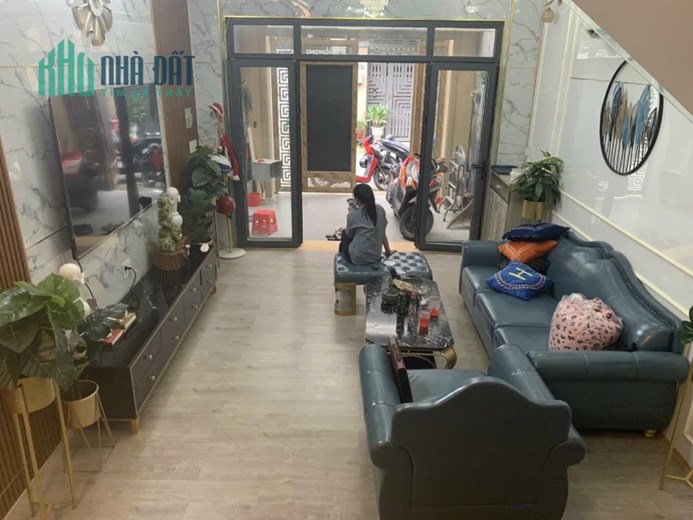 Bán Nhà 4 Tầng, 72m2, Hẻm Xe Tải Tránh Ngay Hương Lộ 2 ,Đối Diện Bệnh Viện Bình Tân.
