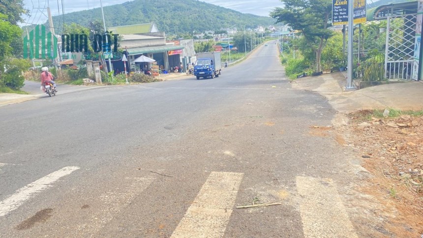 Bán lô đất mặt tiền nguyễn thái học Liên nghĩa đức trọng 4,5 tỷ