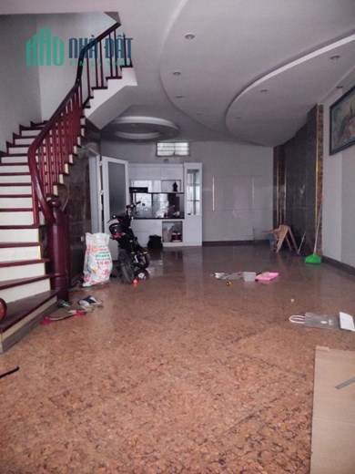 Chính chủ bán nhà PL ngõ 41 Linh Lang, Đào Tấn DT 52m2 MT 4,85m lô góc giá 12,8 tỷ