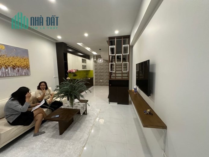 Bán nhà Kiến Hưng, Hà Đông, Lô góc 45mx4t, OTO 10m, về ở ngay, giá 4,25 tỷ