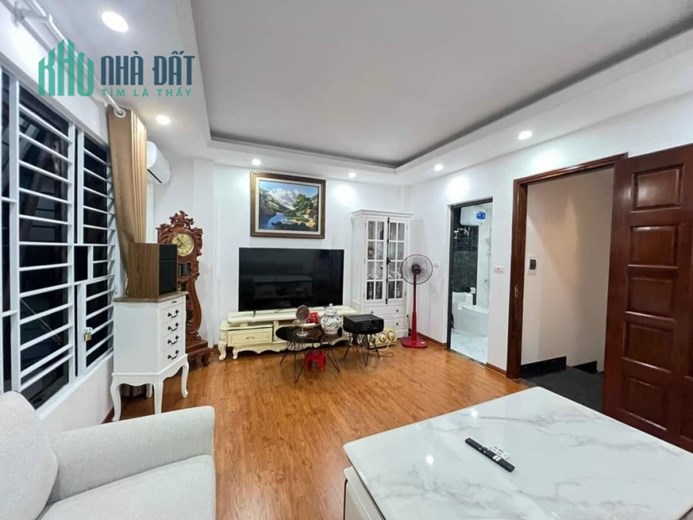 Bán nhà Thụy Khuê 35m2, 6T, 5m, 5.35 tỷ Tây Hồ.