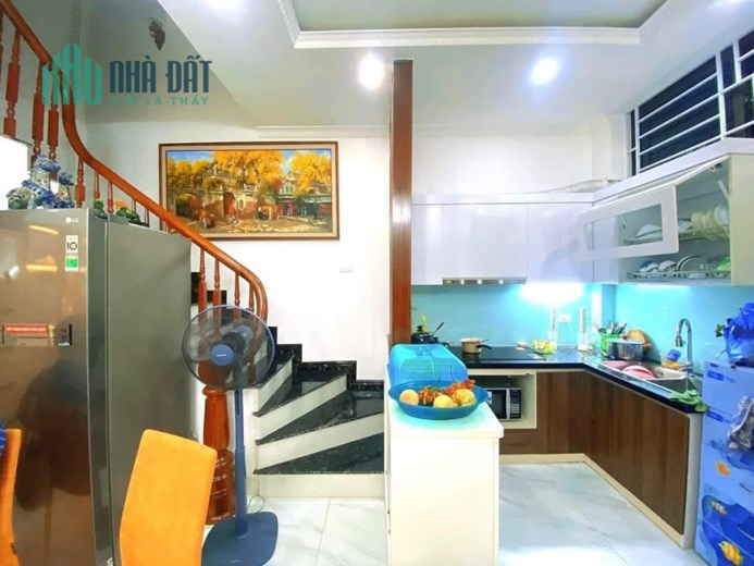 Bán nhà Thụy Khuê 35m2, 6T, 5m, 5.35 tỷ Tây Hồ.