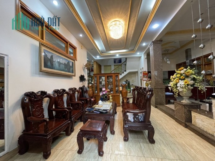 SIÊU BIỆT THỰ - NGUYỄN KIỆM - PHƯỜNG 4 - PHÚ NHUẬN - GIẢM 10 TỶ CÒN 32 TỶ