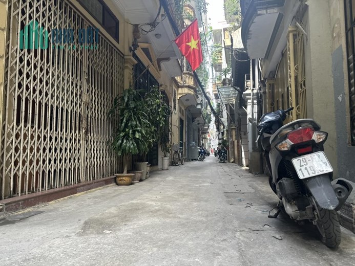 Hót ! Bán nhà phân lô phố Hoàng Văn Thái, Ôtô, 2 mặt ngõ.  68m2 x 4Tầng, kinh doanh, 8,48 tỷ