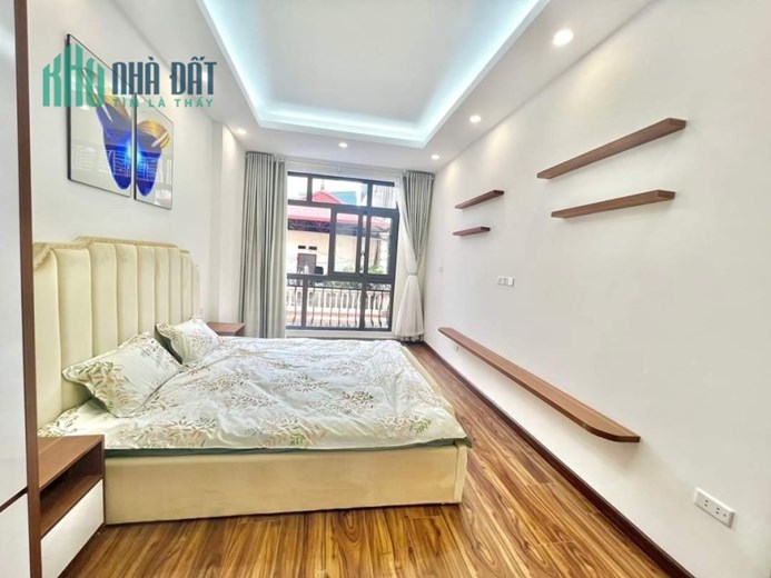 BÁN NHÀ VỊ TRÍ ĐẸP HOÀNG QUỐC VIỆT CẦU GIẤY HÀ NỘI GIÁ TRÊN 5 TỶ SỔ ĐẸP NÉT.