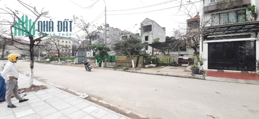 Cho thuê 400m2 đất tại Khai Quang, Vĩnh Yên Giá thuê 16tr/tháng .