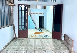 Cho thuê nhà mặt tiền 120m2 đường lớn gần chợ cổng 10