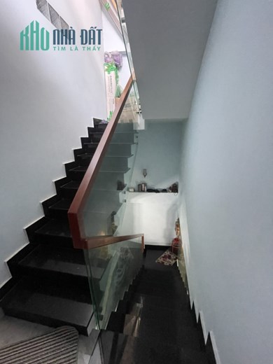 Chính Chủ Bán Nhà 1 Trệt 1 Lầu 3pn Vị Trí Đẹp Huyện Bình Chánh Tp.Hcm