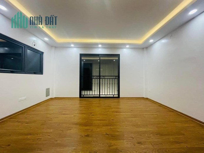 Bán Nhà Cổ Nhuế, 40m 6 tầng thang máy, cách phố 10m, giá nhỉnh 4 tỷ