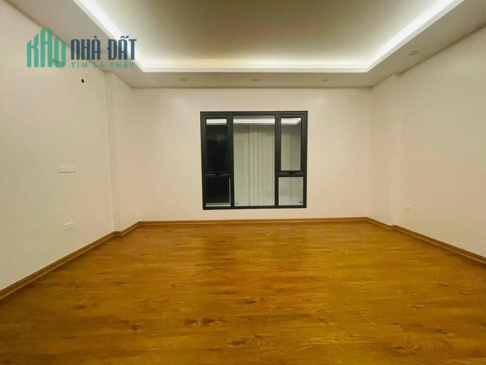 Bán Nhà Cổ Nhuế, 40m 6 tầng thang máy, cách phố 10m, giá nhỉnh 4 tỷ