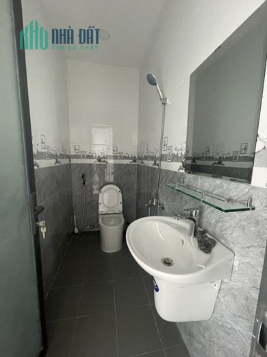 CẦN BÁN NHANH NHÀ HẺM TỐ HỮU ,P .PHƯỚC HẢI , NHA TRANG GIÁ 2 TỶ850TRIỆU