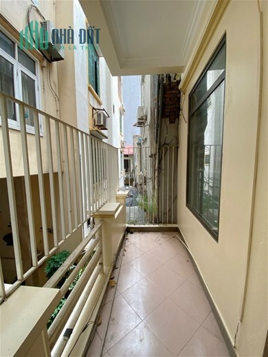 NHÀ  CẦU GIẤY - MẶT TIỀN CỰC RỘNG 7.7m2 - 20M RA OTO TRÁNH - CHỦ TỰ XÂY BTCT CỰC CHẮC CHẮN
