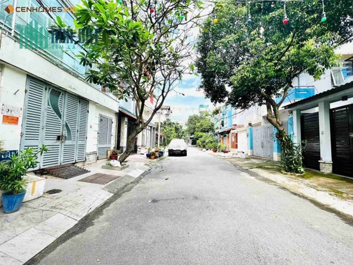 Bán Nhà 60M2, 4 tầng, 3Pn, hẻm 8m, DTSD 120M2,5TY, SHR,Chợ Căn Cứ GV