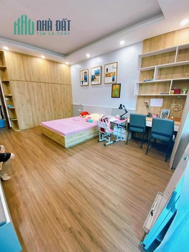 Nhà Hà Trì 35m, Ô Tô Đỗ Cửa, Lô Góc 5.2 tỷ